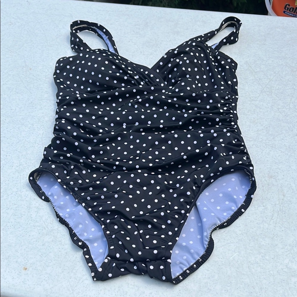 Women’s 1 piece